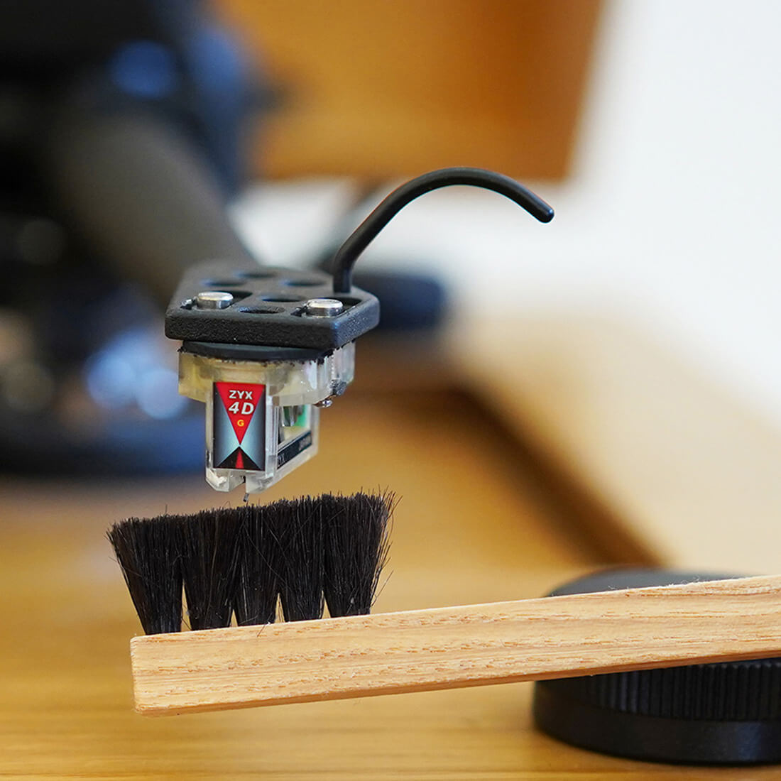 Simply Analog Stylus Brush Natural Wood-2